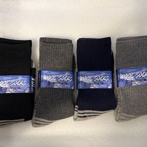 Womens Wool Socks - Black and gray. 4 pairs